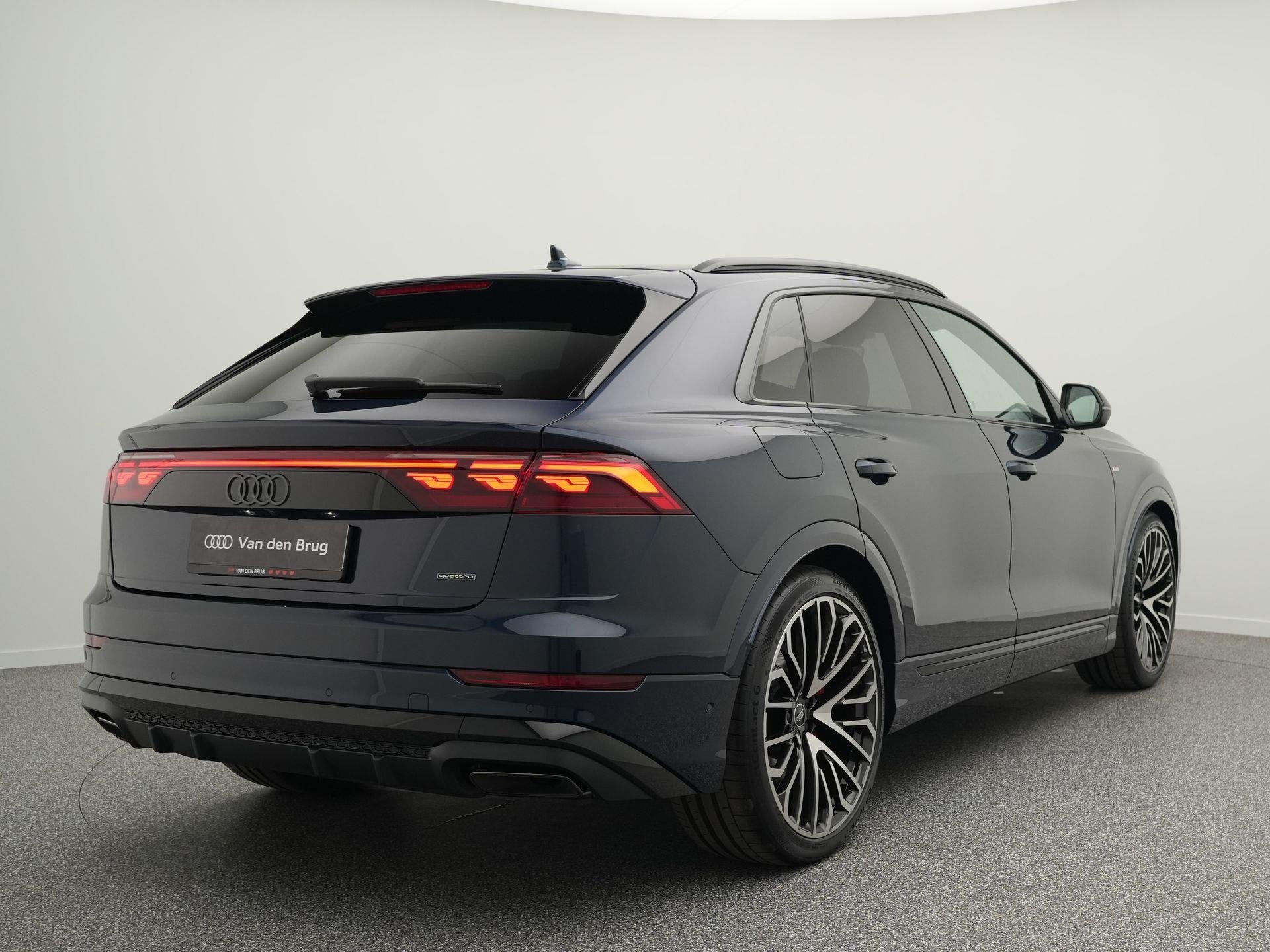 Audi Q8 55 TFSI e quattro Pro Line S 394pk | Panoramadak | 4, Auto's, Automaat, Gebruikt, 26 kWh, Bedrijf