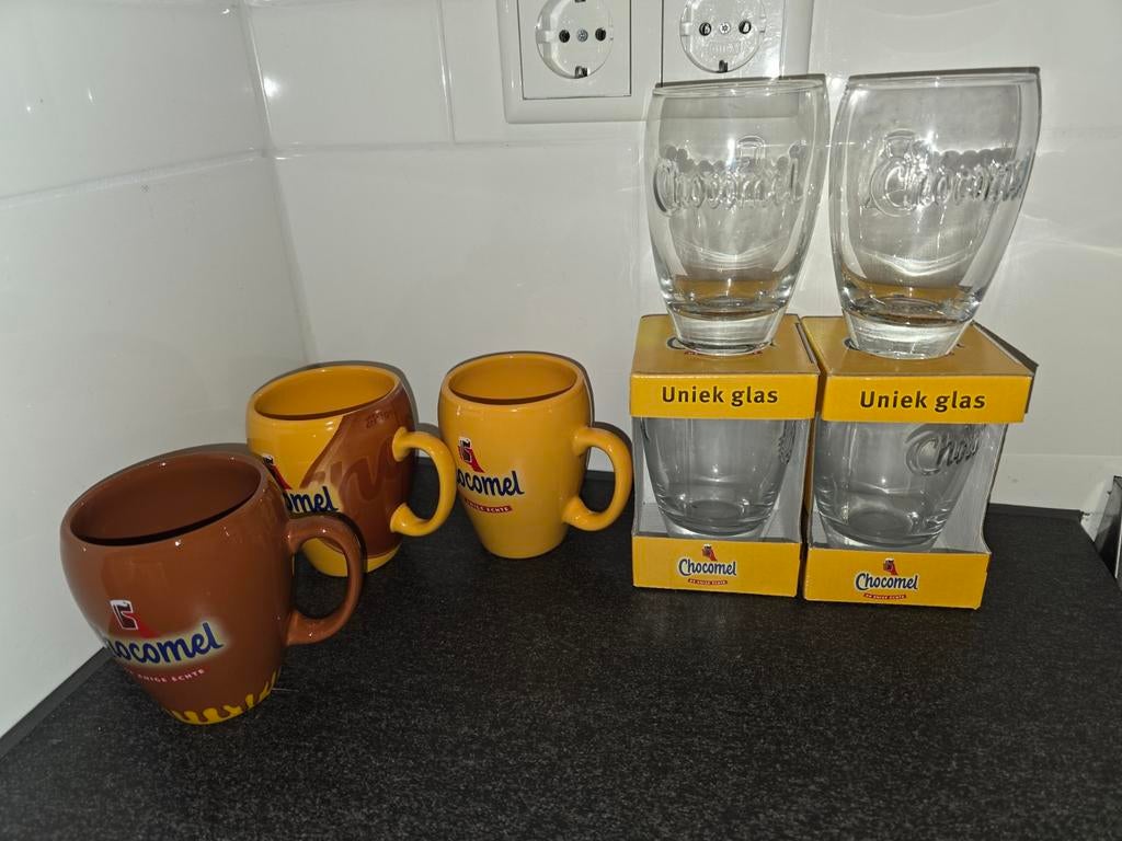 Chocomel glazen en bekers, Huis en Inrichting, Keuken | Servies, Ophalen of Verzenden, Glas, Overige stijlen, Glas of Glazen