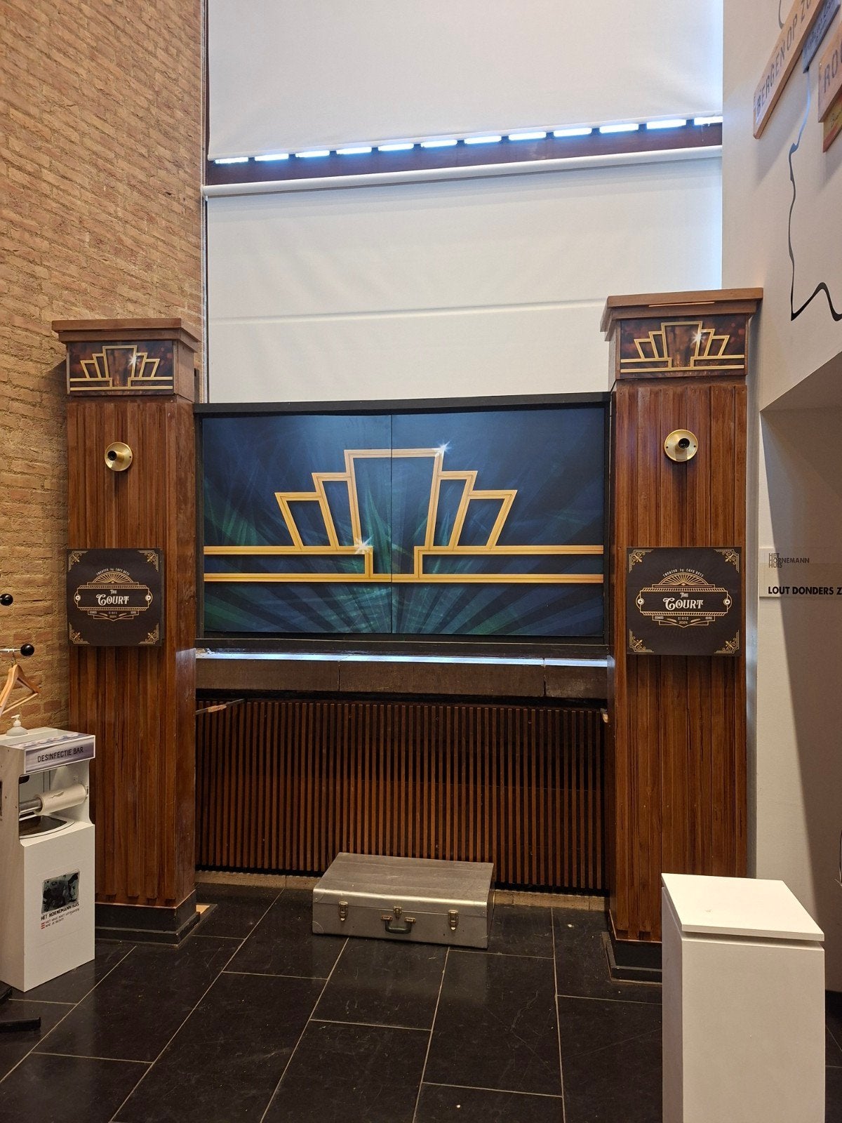 Decoratieve Art Deco Stijl Houten Pilaren met Scherm, Ophalen