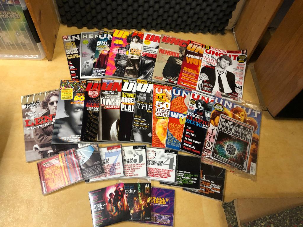 Uncut muziektijdschrift met CD Jimi Hendrix Beatles Bowie, Boeken, Ophalen of Verzenden, Zo goed als nieuw, Algemeen
