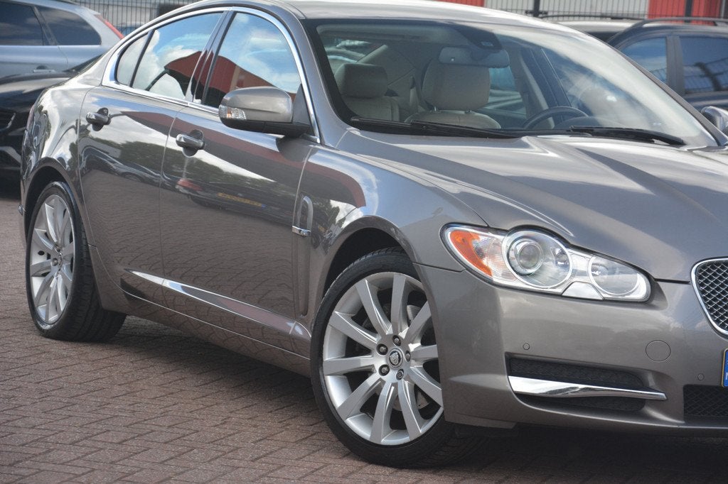 Jaguar XF 4.2 V8 Premium Luxury | Navigatie | Camera | Keyle, Automaat, Achterwielaandrijving, Gebruikt, 1850 kg