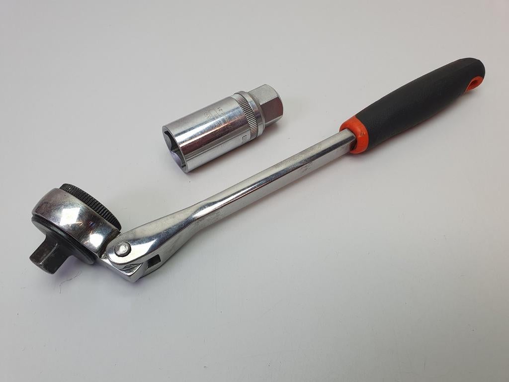 Bahco 3/8" ratel met knik kop type 7710 + bougiedop 21 mm, Auto diversen, Autogereedschap, Info@bahco.com, Antigua Ctra.Altube, Km 5.5, Vitoria-Gasteiz, Spain