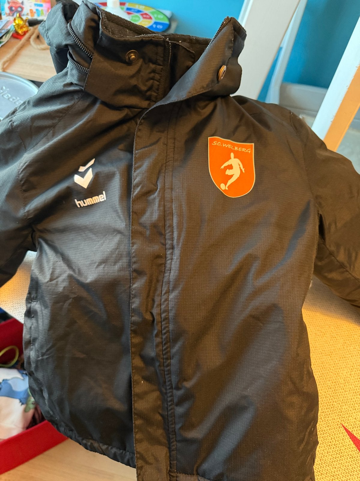 Hummel SC Welberg voetbaljasje maat 128, Ophalen, Zo goed als nieuw, Jongen of Meisje, Jas