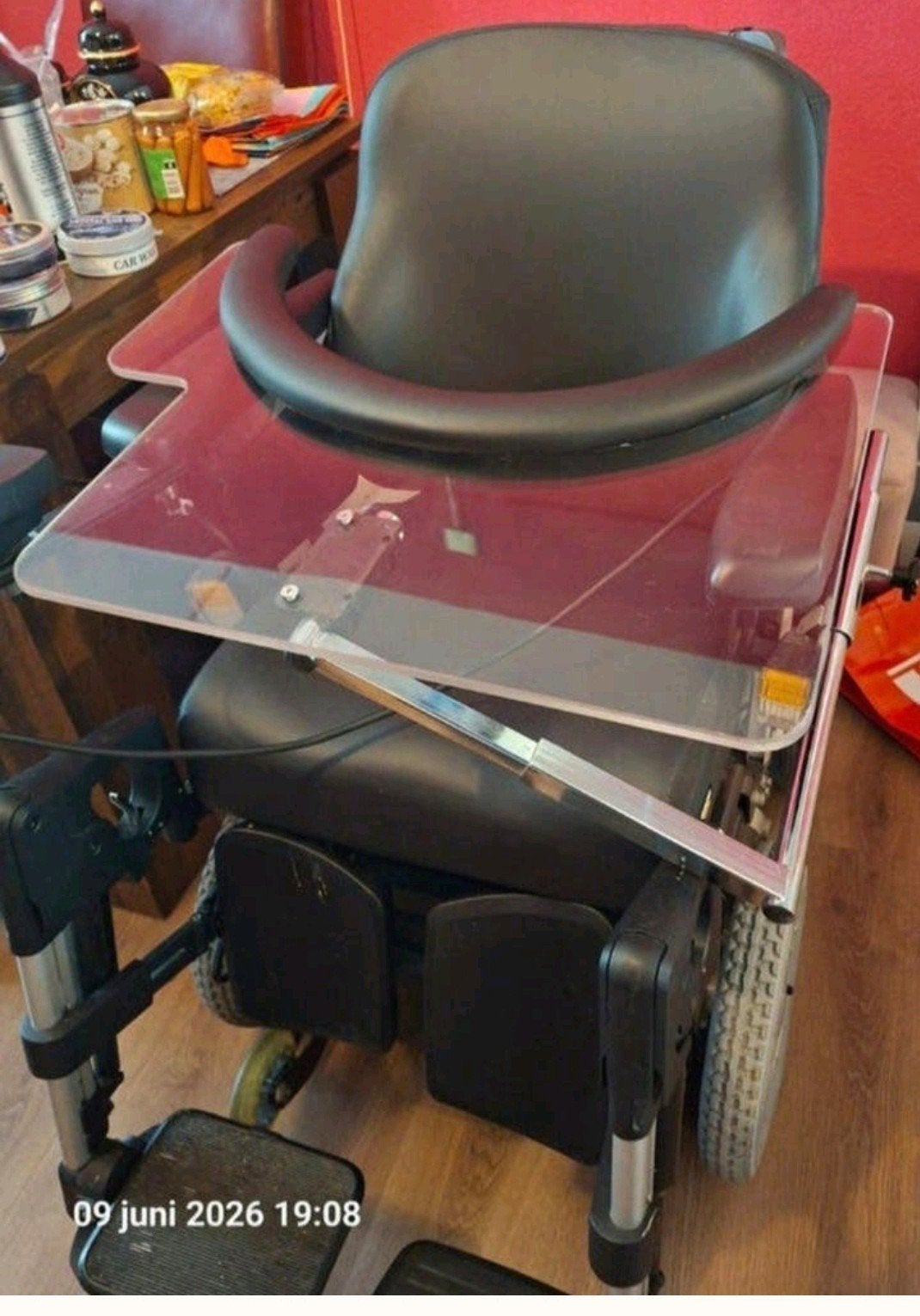 Nieuw werkblad alu. en plexiglas 
Voor (Electriche)Rolstoel, Diversen, Rolstoelen, Ophalen of Verzenden, Nieuw, Elektrische rolstoel