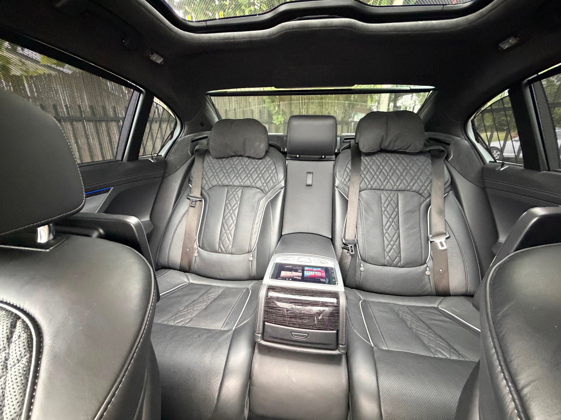 Foto 16 van BMW 7-serie 745Le xDrive M-Sport SOH91% 30990NETTO Full Opti