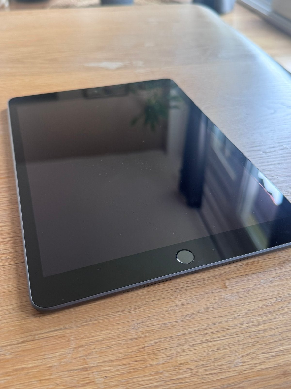 Apple iPad (9e generatie) – 256GB – Nieuwstaat, Computers en Software, Apple iPads, 10 inch, Apple iPad, Zwart, 1 park way apple