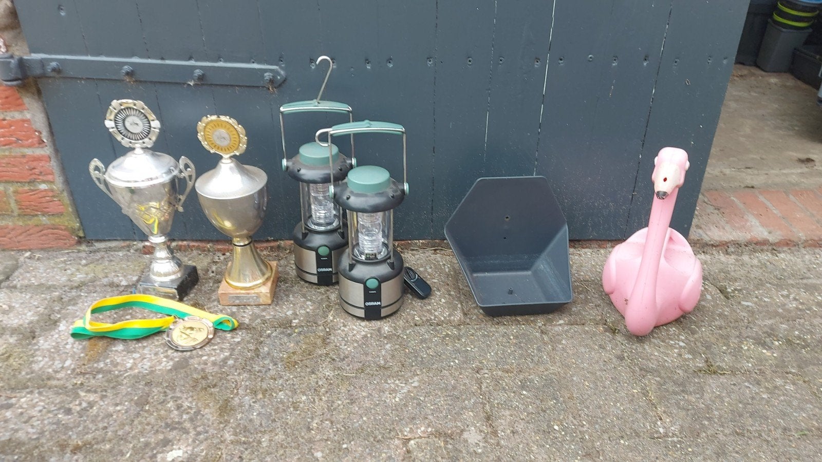 Gratis diverse spullen af te halen in Minderhout, Ophalen, Gebruikt