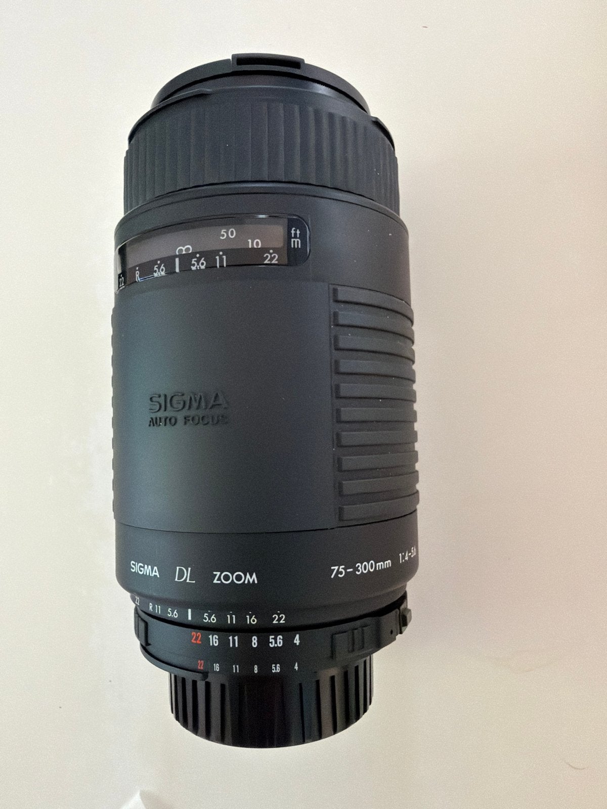 Sigma DL Zoom 75-300mm 1:4-5.6 lens met tas, Gebruikt, Sigma, Autofocus, Telelens