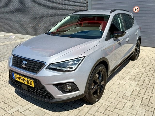 SEAT Arona 1.0 TSI Style BInt+ Carplay Virtual Cockpit Trekh, Auto's, Seat, Gebruikt, 1064 kg, 49 €/maand, Bedrijf