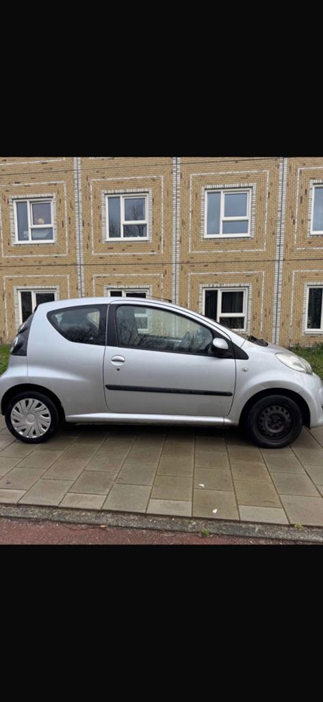 Citroën C1 1.0 3-DRS 2010 Grijs, Voorwielaandrijving, Stof, 4 stoelen, C1