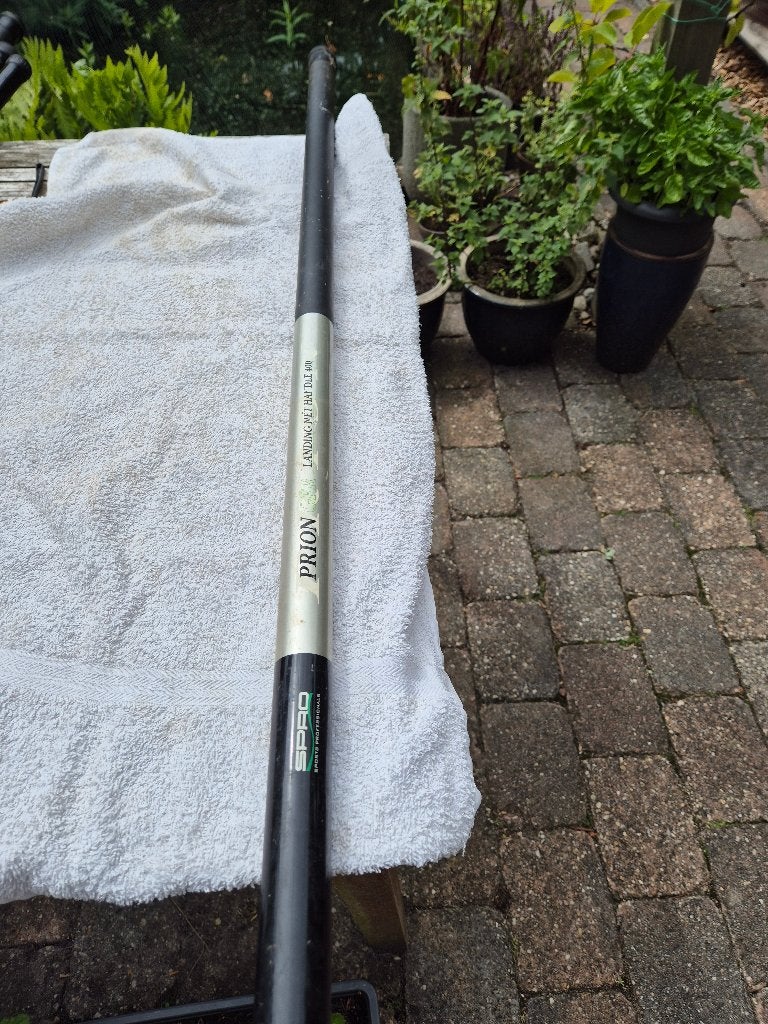 Schepnetsteel SPRO Prion 4m telescoop, Watersport en Boten, Hengelsport | Algemeen, Ophalen, Zo goed als nieuw, Overige typen