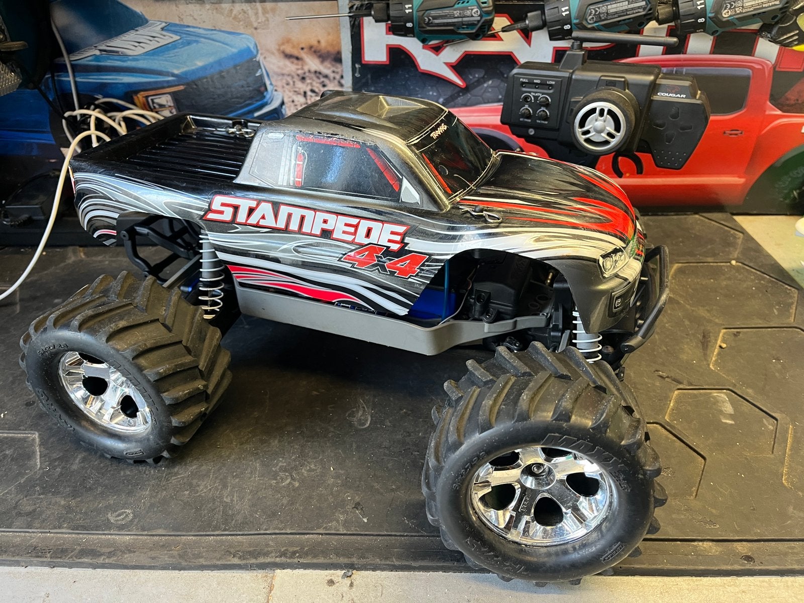 Traxxas Stampede 4x4 XL5 RC monster truck auto RTR, Ophalen of Verzenden, Zo goed als nieuw, Auto offroad