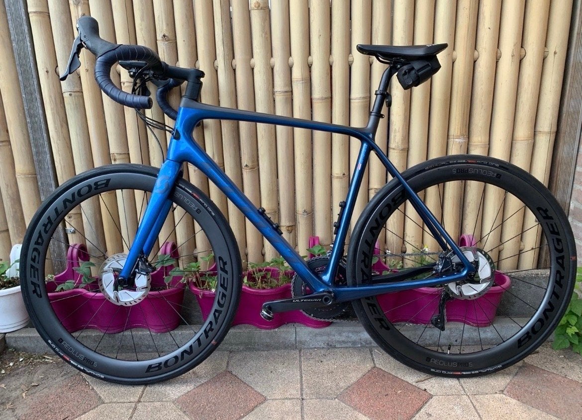 Scott Addict 10 Disc 2021  Ultegra - Maat L, Fietsen en Brommers, 28 inch, Zo goed als nieuw, 57 tot 61 cm, Meer dan 20 versnellingen
