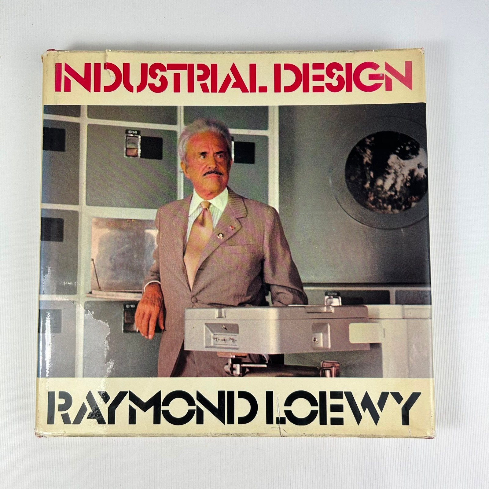 Industrial Design Raymond Loewy Boek, Ophalen of Verzenden, Gelezen, Overige onderwerpen, Raymond Loewy