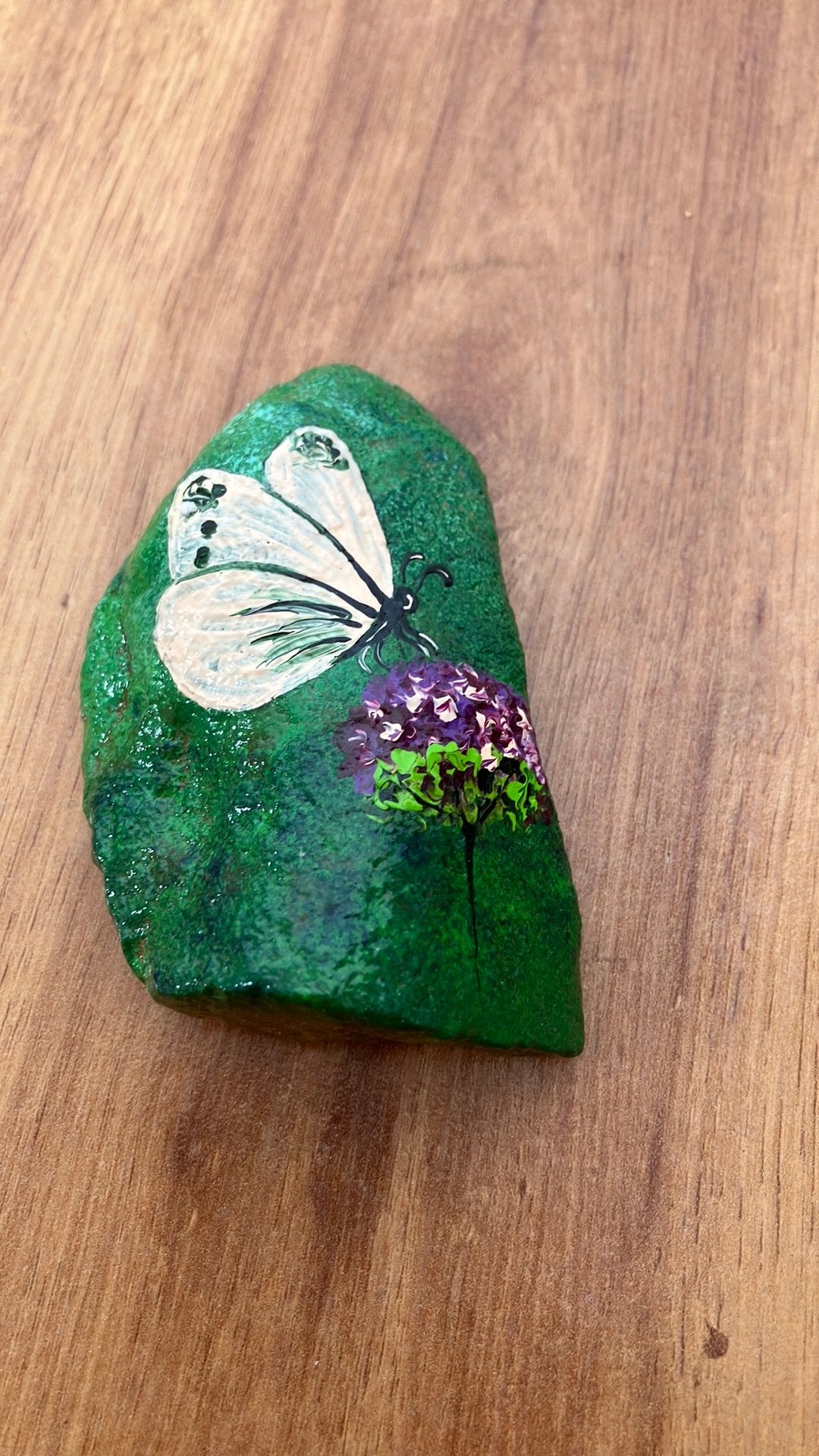 Handbeschilderde steen vlinder, Antiek en Kunst, Ophalen of Verzenden