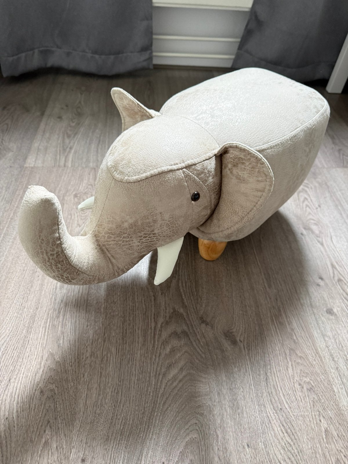 Decoratie Olifant, Ophalen, Zo goed als nieuw, Zitmeubel