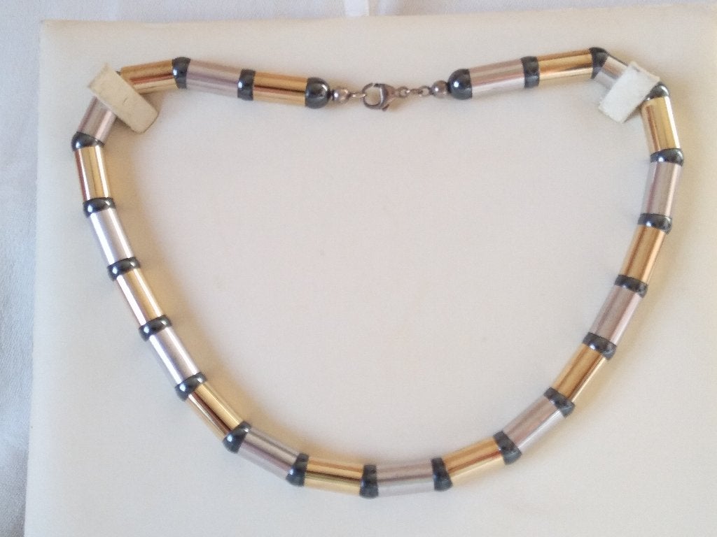 COLLIER/CHOKER 43 cm, zilver, deels verguld en met Heamatiet, Nieuw, Ophalen of Verzenden, Met edelsteen, Goud