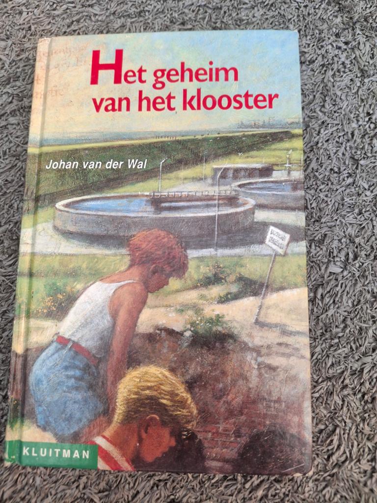 Het geheim van het klooster - Johan van der Wal, Ophalen of Verzenden, Zo goed als nieuw, Johan van der Wal, Fictie algemeen