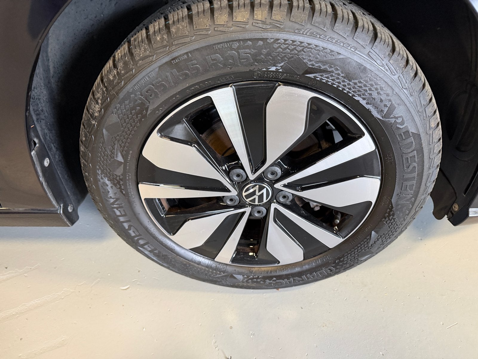 VW Polo 2g All-season banden en velgen 185/55 R15, Gebruikt, 15 inch, Banden en Velgen, All Season