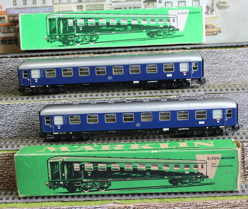 3 x  RIJTUIGEN DB, Hobby en Vrije tijd, Modeltreinen | H0, Zo goed als nieuw, Wagon, Wisselstroom, Märklin, Ophalen of Verzenden