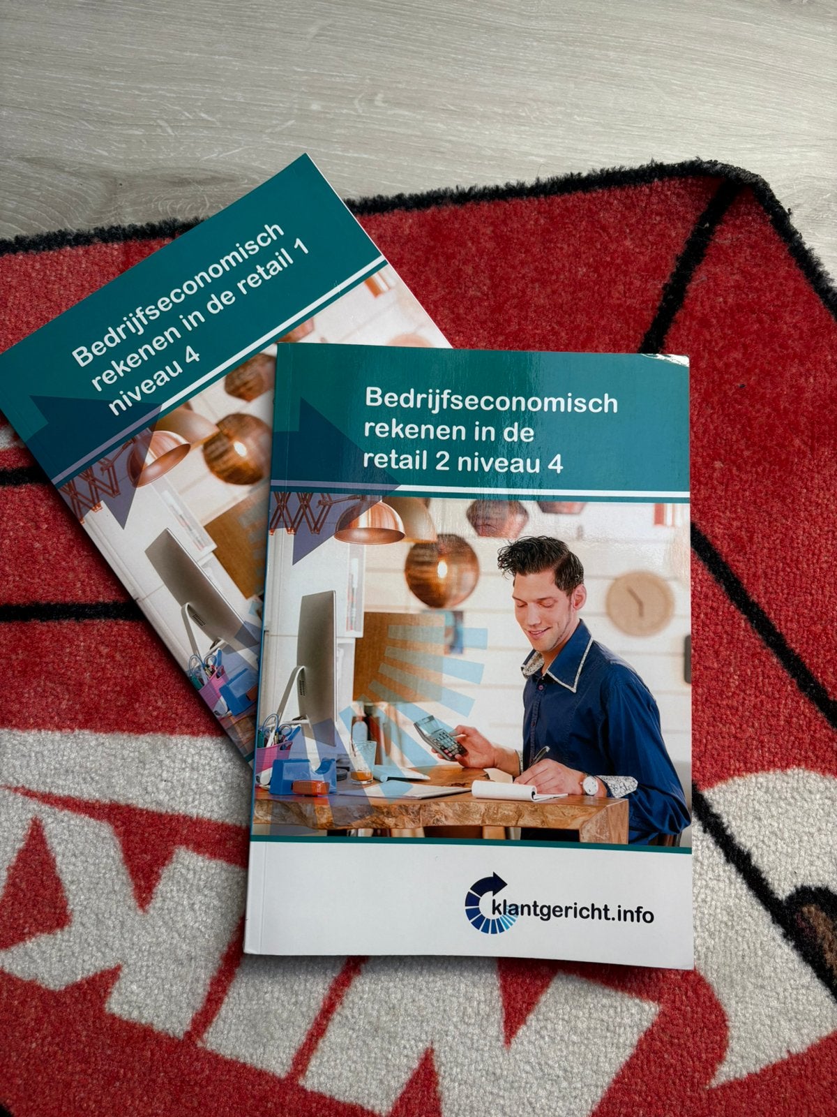 Bedrijfseconomisch rekenen, Boeken, Ophalen of Verzenden, Zo goed als nieuw, Overige niveaus, Bedrijfseconomie of M&O