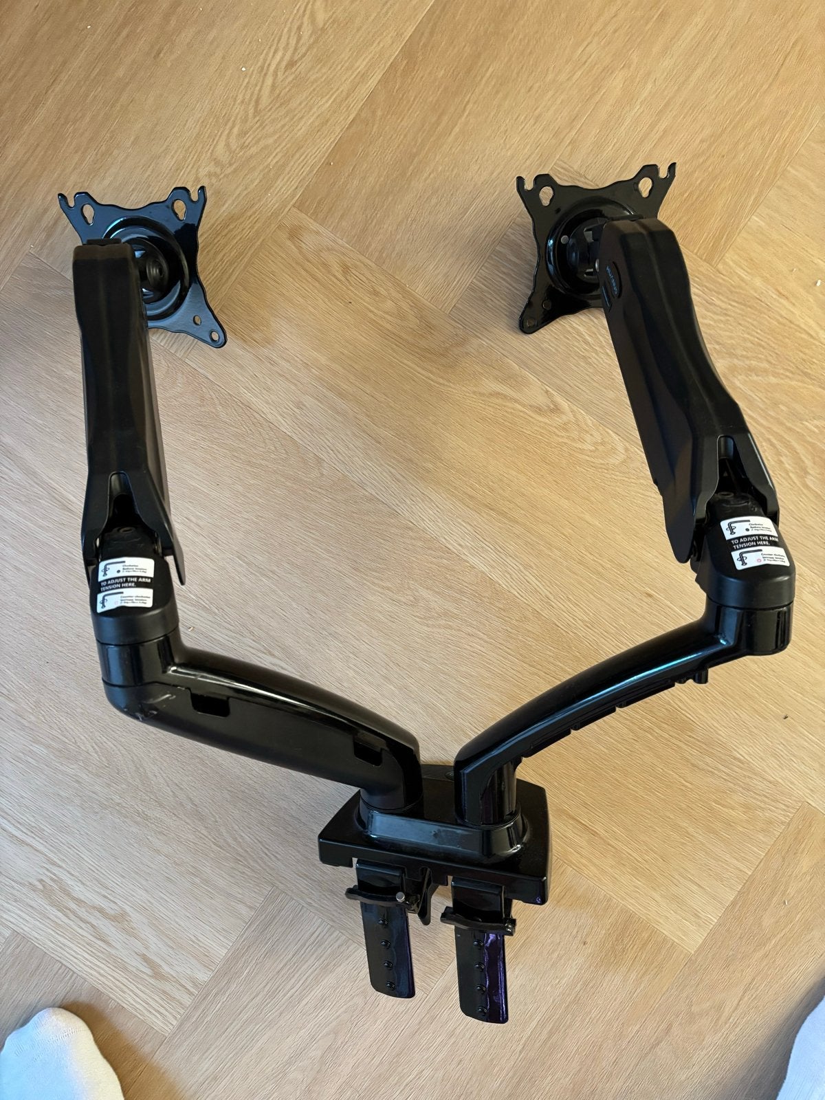 Huanuo Dual Monitor Arm - Ergonomische Monitorstandaard, Computers en Software, Monitoren, Ophalen, Gebruikt, In hoogte verstelbaar