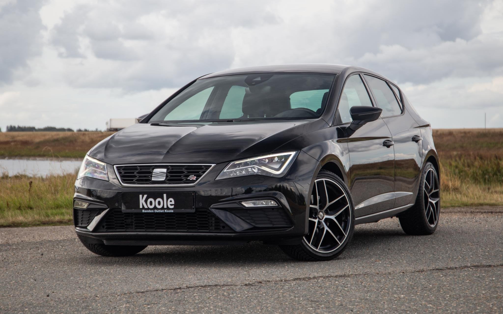 SEAT Leon 1.4 EcoTSI FR Business Intense CARPLAY / CRUISE CO, Auto's, Stof, Gebruikt, Euro 6, 4 cilinders