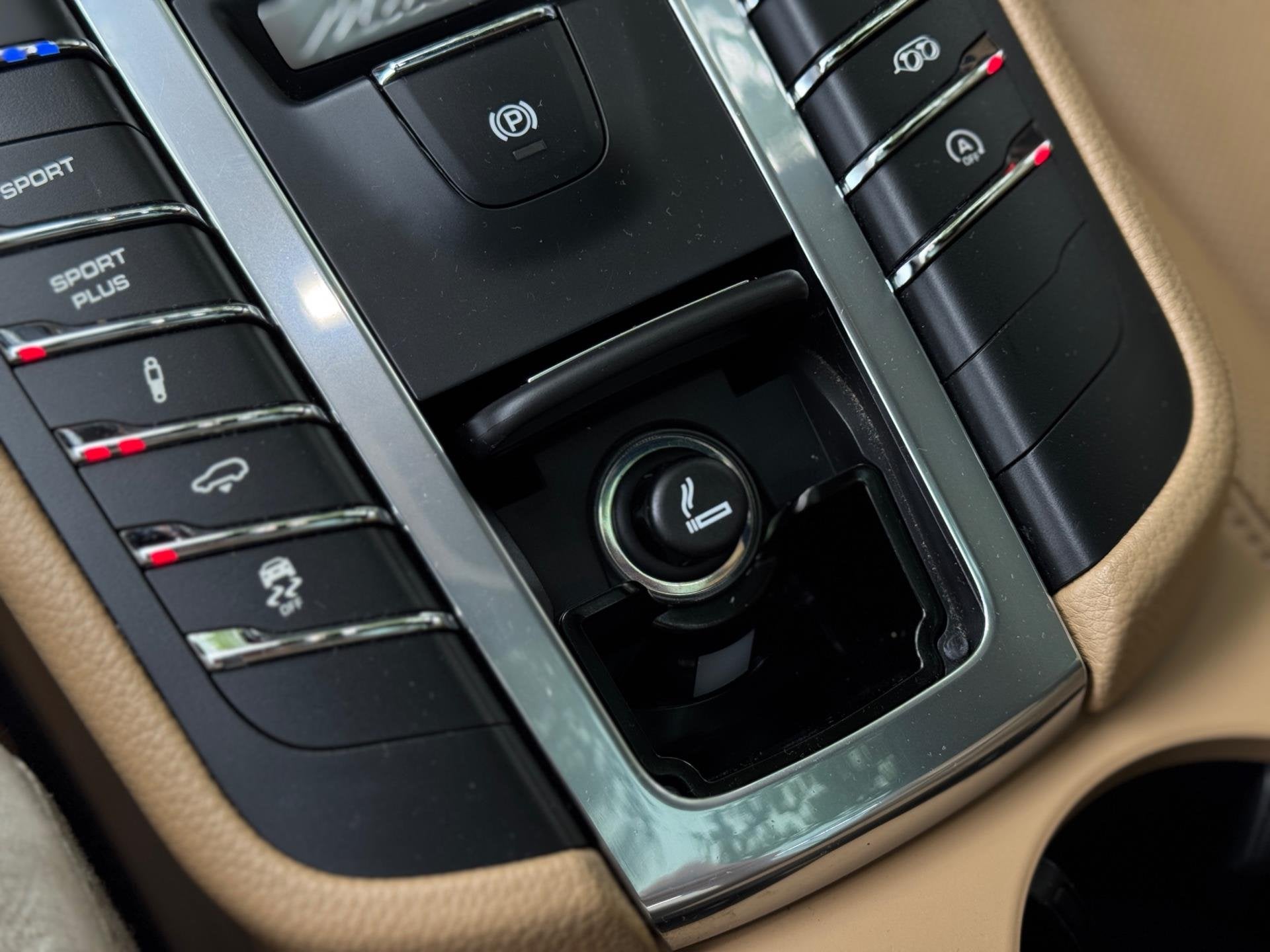 Foto 59 van Porsche Macan 3.0 GTS Burmester ACC Pano Cognac L Chrono Vol