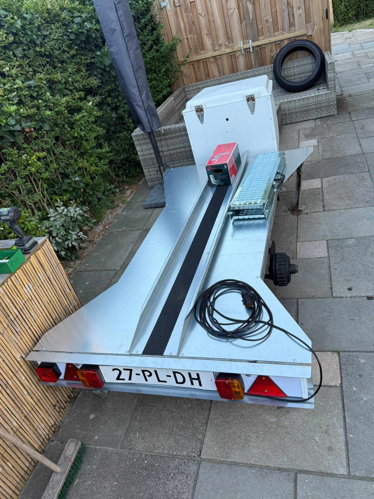 Motor aanhanger / trailer geremd voor 1 motor + oprijplaat, Auto diversen, Aanhangers en Bagagewagens, Ophalen, Gebruikt