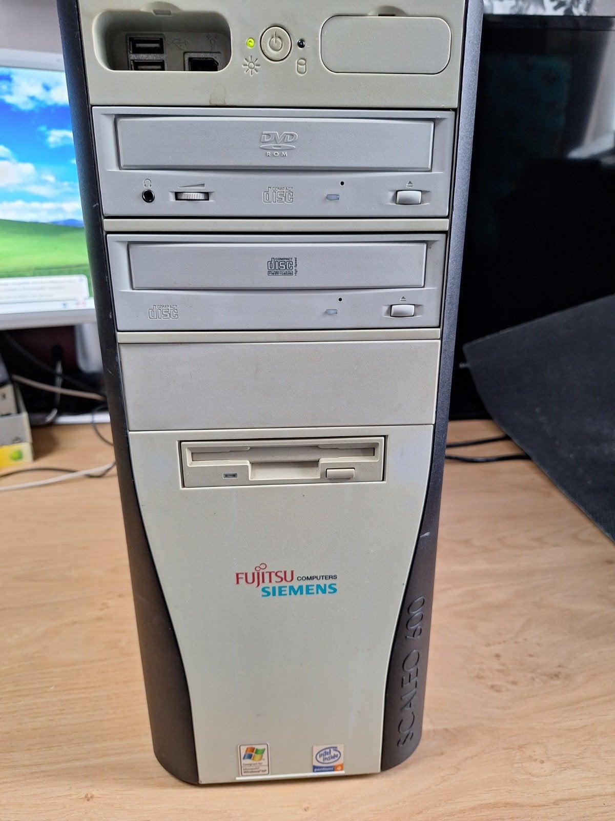 Fujitsu Siemens Vintage, Computers en Software, Vintage Computers, Ophalen