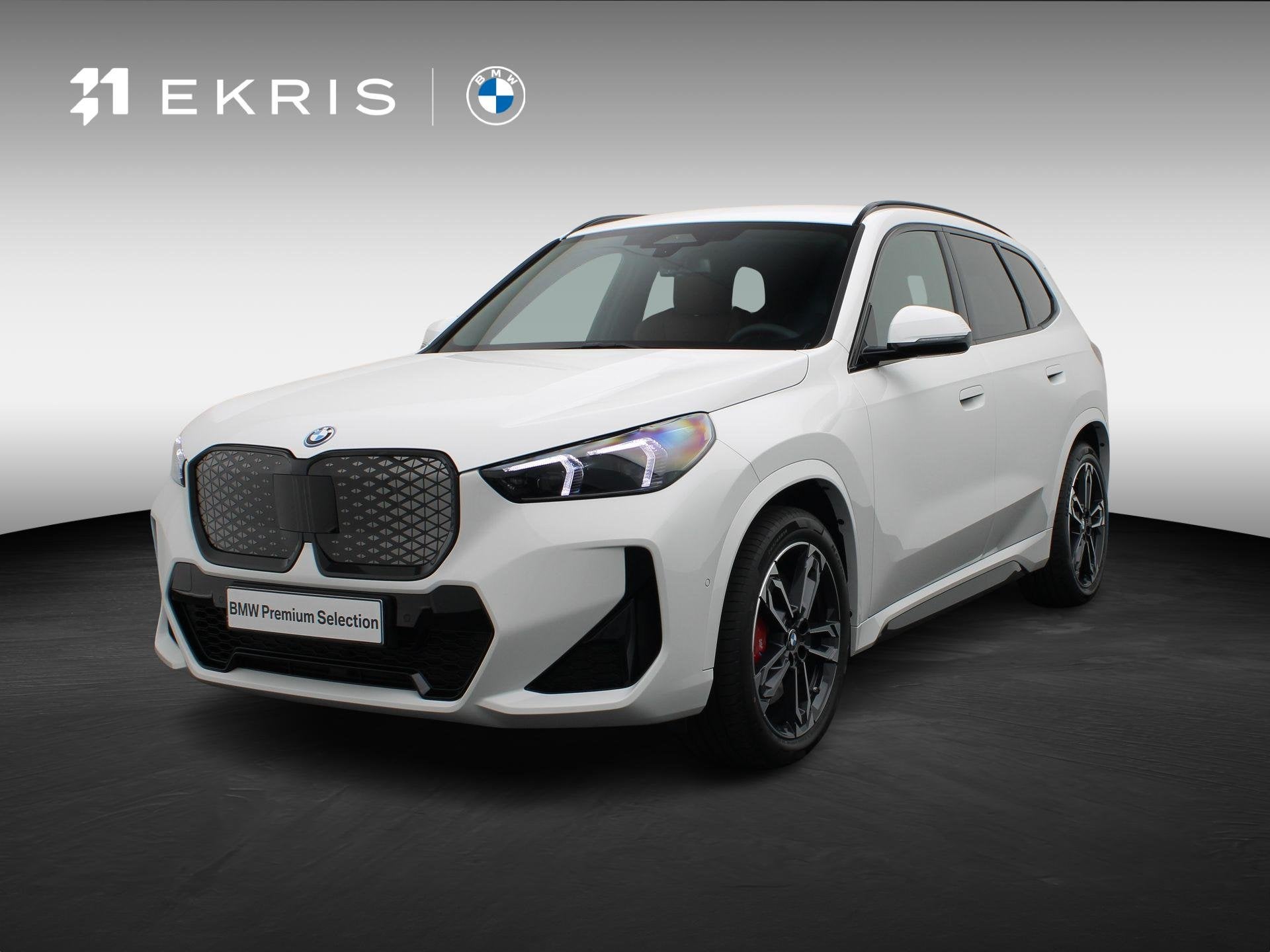 BMW iX1 eDrive20 M Sport Edition | M Sportpakket Pro | Premi, Auto's, 514 km, 750 kg, Met garantie (alle), Wit