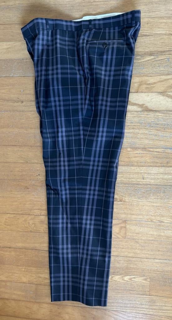 Burberry heren broek, Ophalen of Verzenden, Zo goed als nieuw, Overige maten, Paars