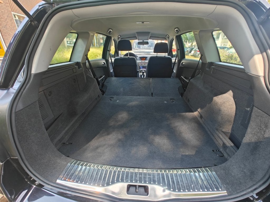Foto 15 van Opel Astra Wagon 1.6 Nieuw distributieriem APK 7/27 Trekhaak