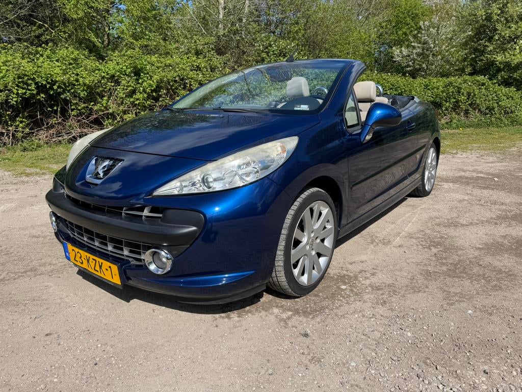 Peugeot 207 1.6 VTI CC 88KW AUT 2007 Blauw, Auto's, 4 cilinders, Cabriolet, 75 €/maand, 1366 kg