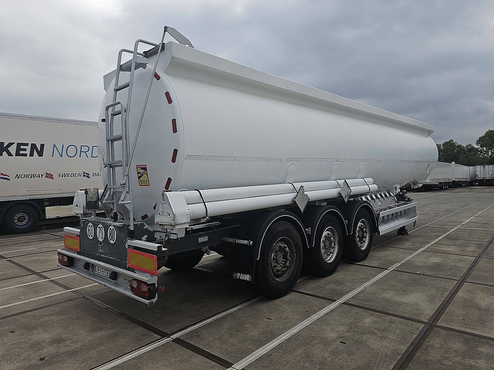 MAGYAR fuel 8 comp, Auto's, Overige kleuren, Bedrijf, Aanhangers en Opleggers, Te koop