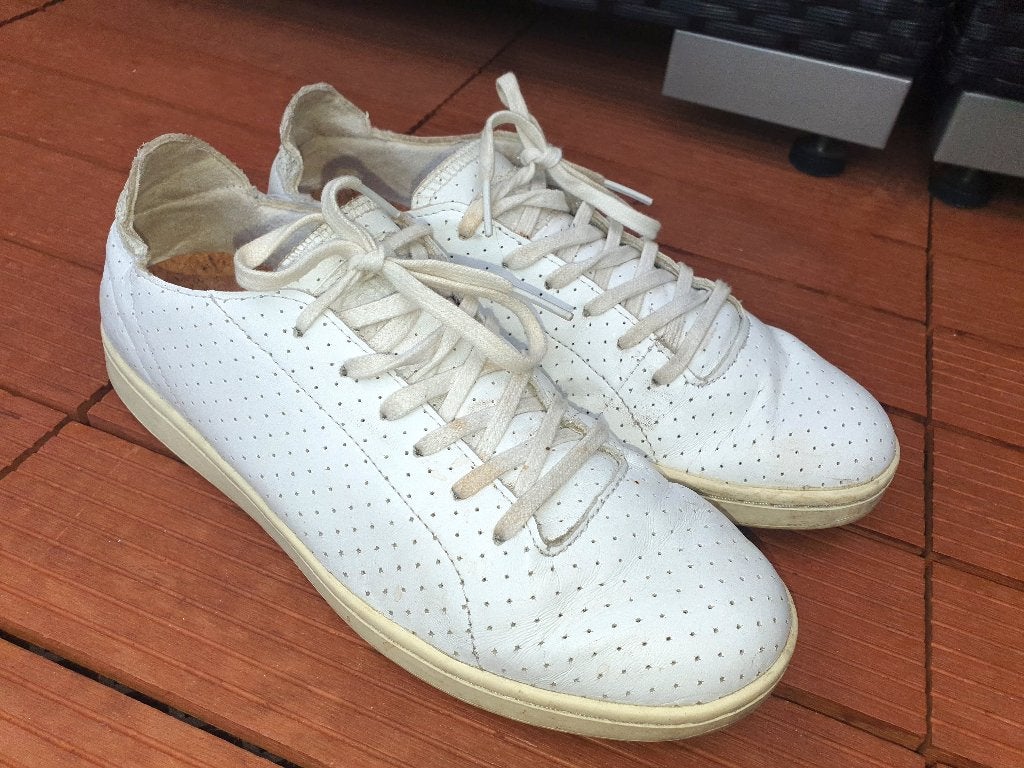 Woden mt.39 sneakers in wit geperforeerd leer en rubber zool, Wit, Ophalen of Verzenden, Sneakers of Gympen, Woden