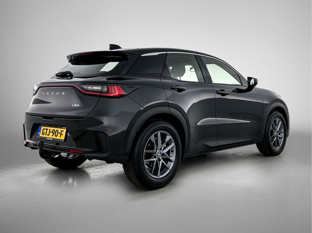Lexus LBX 1.5 Hybrid | Dealeronderhouden | Trekhaak |, Auto's, Lexus, 12 maanden, Gebruikt, Automatische klimaatregeling, Zwart