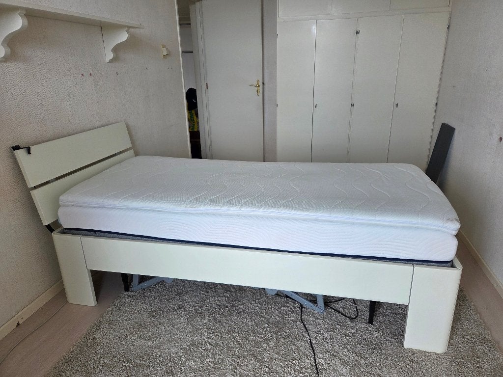hoog laag bed, Ophalen, Verstelbaar, 90 cm, Eenpersoons