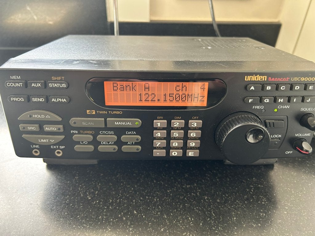 UBC9000XLT, Telecommunicatie, Scanners, Ophalen, Zo goed als nieuw, 500 kanalen of meer