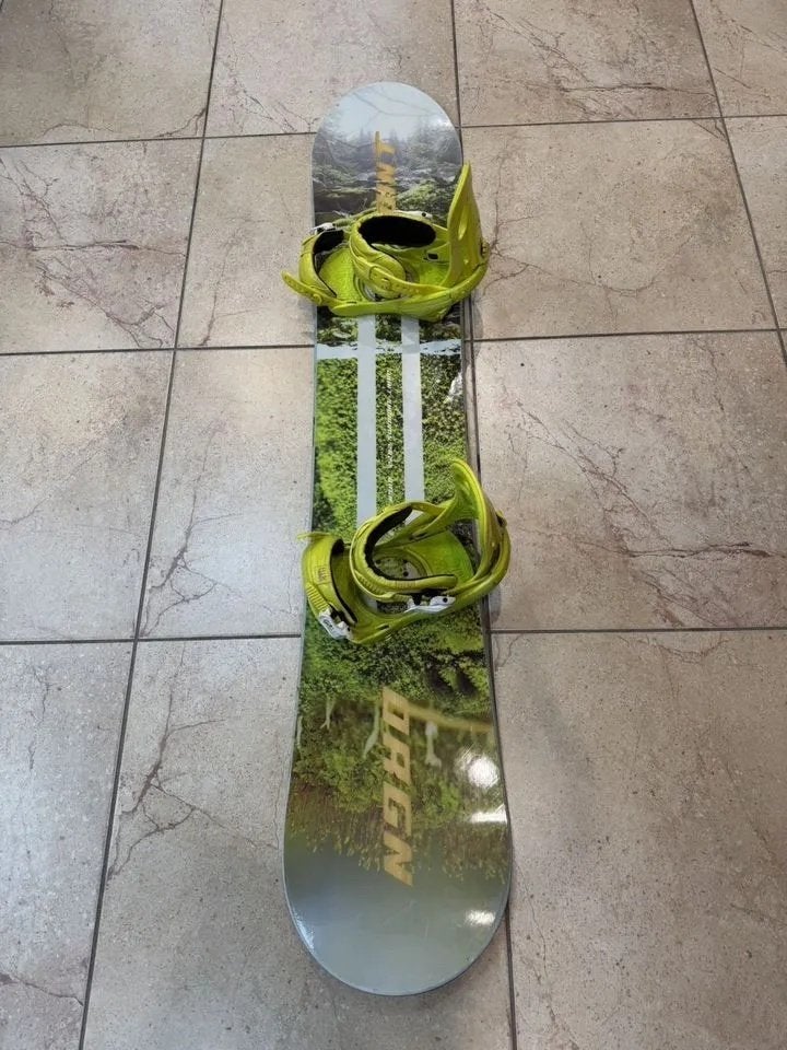 Joint Origin snowboard 153 Flux bindingen Burton Moto boots, Ophalen of Verzenden, Zo goed als nieuw, Board