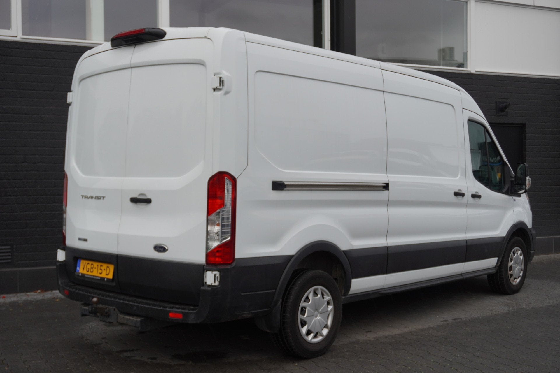 Ford Transit 2.0 TDCI 130PK L3H2 MHEV EURO 6 - Airco - Navi, Auto's, Voorwielaandrijving, Stof, 4 cilinders, 2500 kg