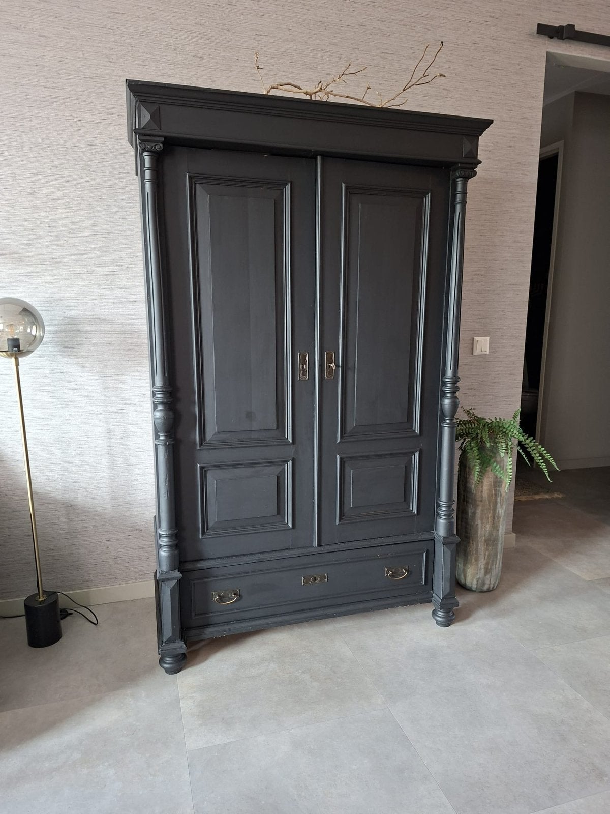 Antieke grenen kast, Ophalen