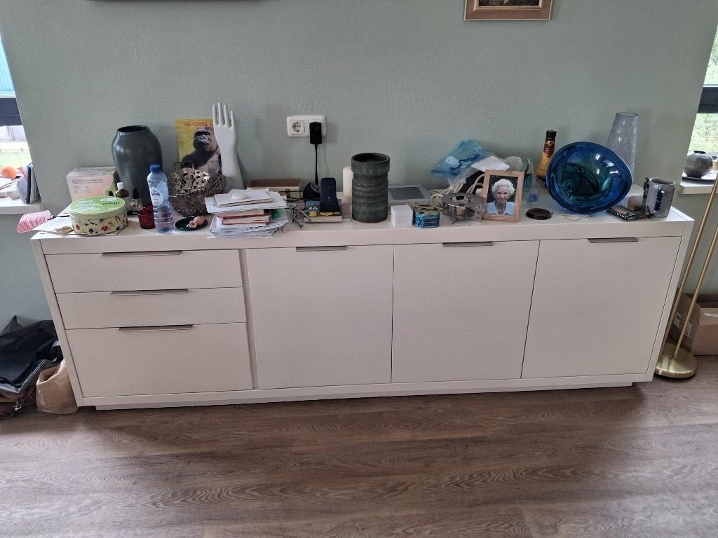 XOOON Dressoir L 230 D 42 H 76.5 cm, Ophalen, Met plank(en), 150 tot 200 cm, Zo goed als nieuw