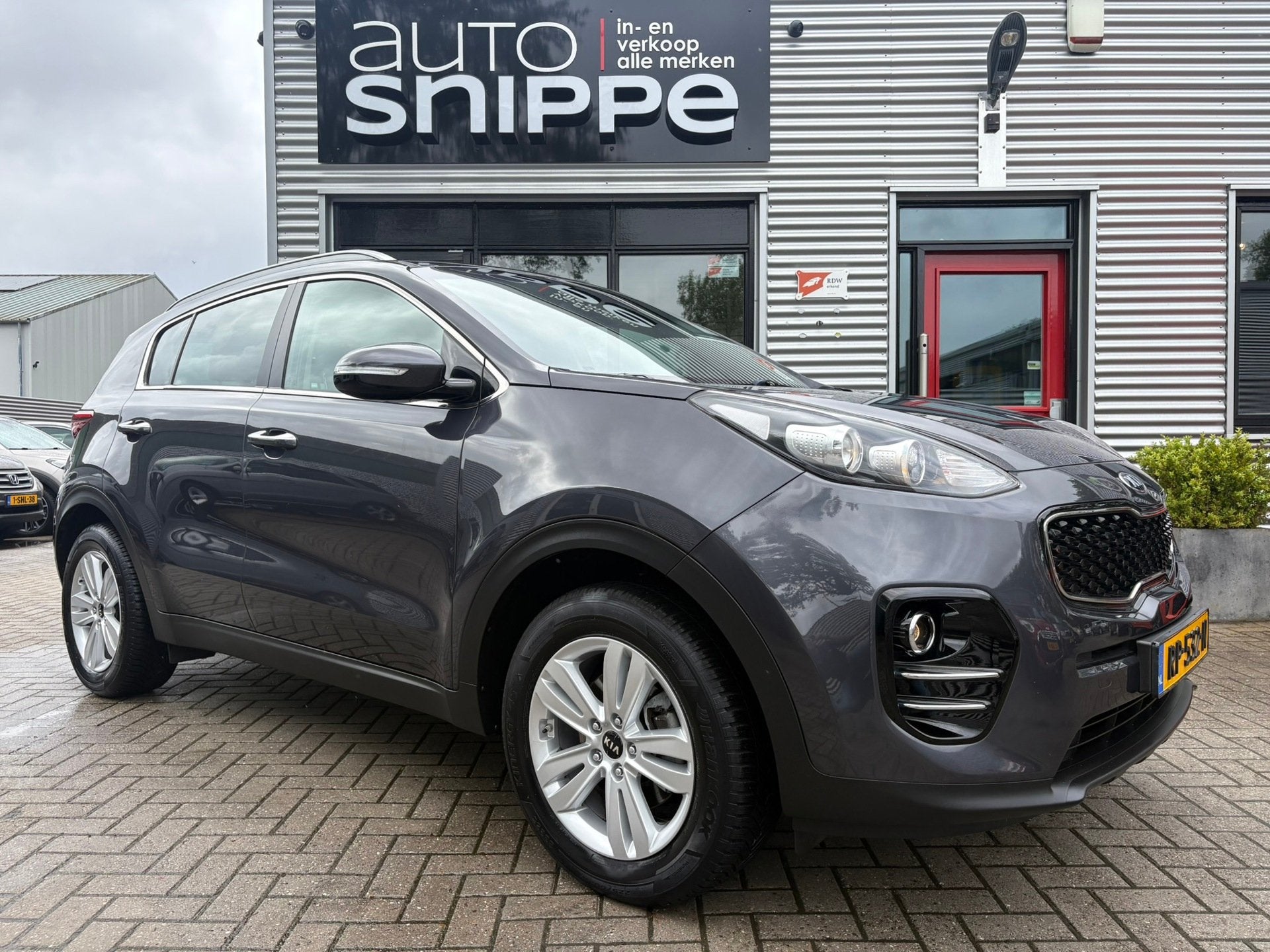 Kia Sportage 1.6 GDI DynamicLine -LEDER-STOELVERWARMING V+A-, Voorwielaandrijving, Gebruikt, 4 cilinders, 132 pk