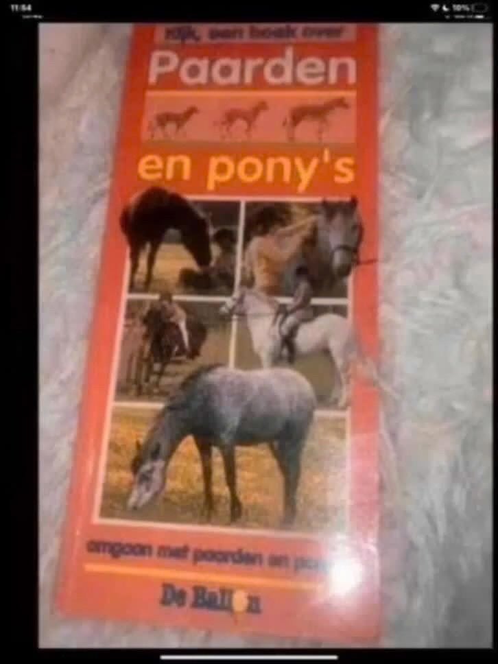 Boek over Paarden en Pony's - De Ballonn, Boeken, Ophalen of Verzenden, Nederland, Onbekend, Gelezen
