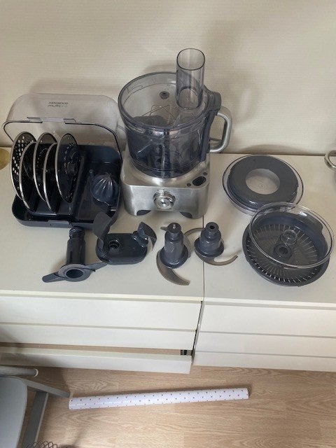 Keuken machine Kenwood multipro FPM810, Witgoed en Apparatuur, 3 tot 4 liter, Ophalen, Gebruikt, 3 snelheden of meer