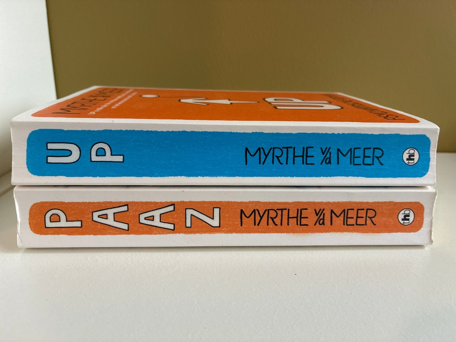 Boeken van Myrthe van der Meer: PAAZ en UP, Boeken, Ophalen of Verzenden, Gelezen, Nederland