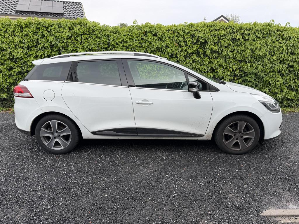 Renault Clio Estate 1.5 dCi ECO Night&Day | Navi | Airco | C, Auto's, Renault, Voorwielaandrijving, Euro 5, Gebruikt, 4 cilinders