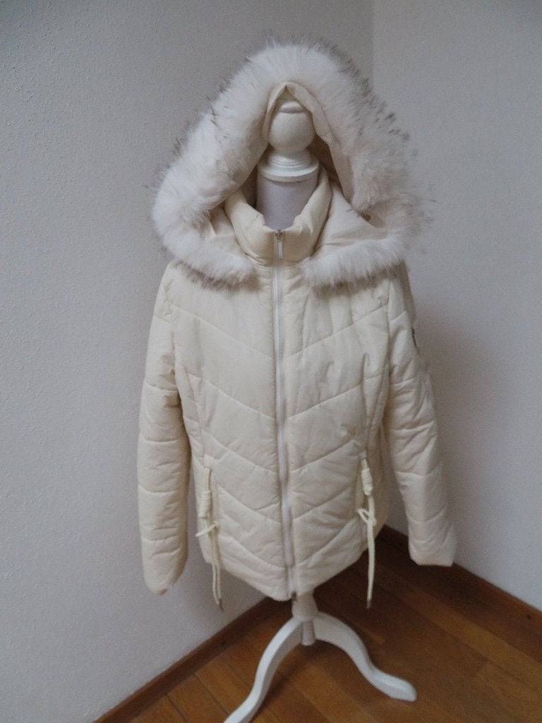 H42 nieuwe jas met vaste capuchon ivoor wit M 38/40, Kleding | Dames, Jassen | Winter, Ophalen of Verzenden, Nieuw, Maat 38/40 (M)