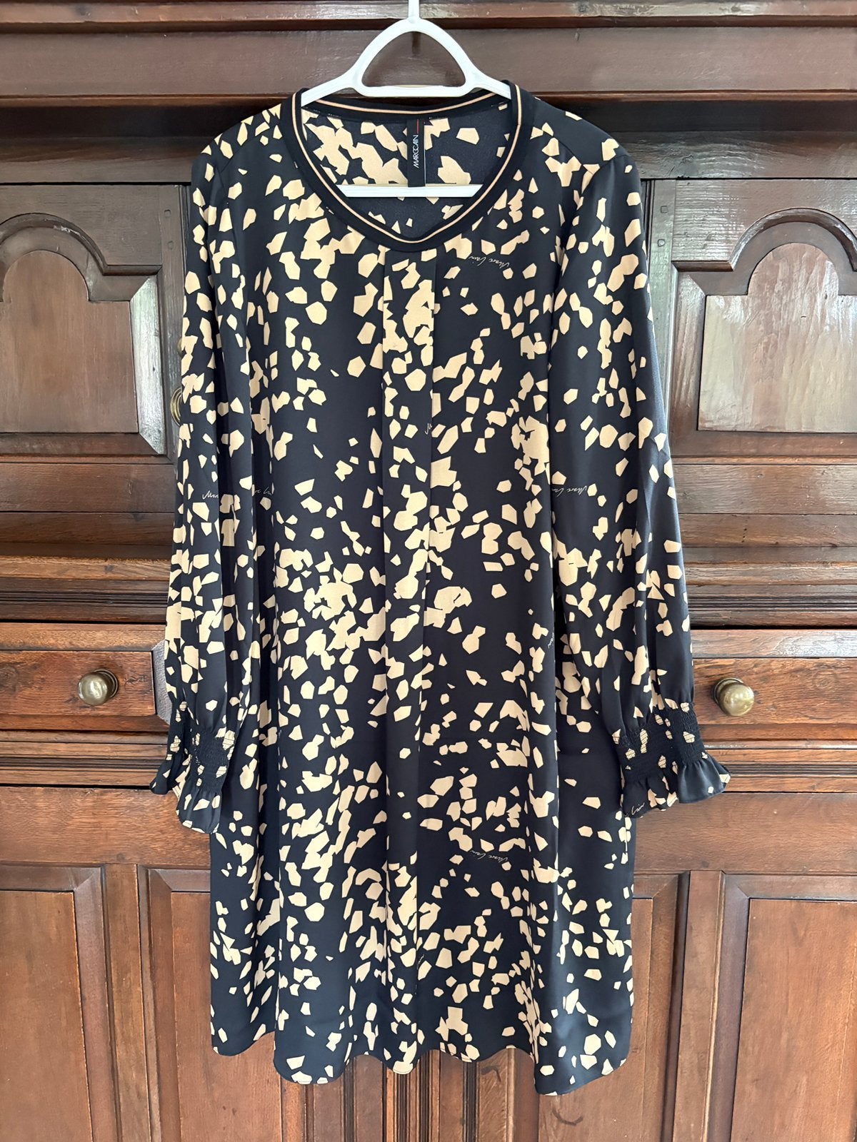 Jurk van Marc Cain nieuw, Kleding | Dames, Ophalen of Verzenden, Nieuw, Maat 42/44 (L), Zwart